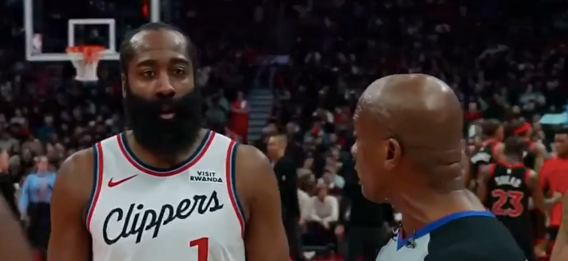 球探比分网首页-末节+加时豪取16分！单核哈登31+10加时拿下东部第4 快船14战12胜