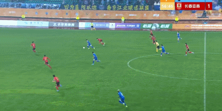 球探体育-南京城市2-1逆转长春亚泰，泽-维托尔破门、余梦辉建功